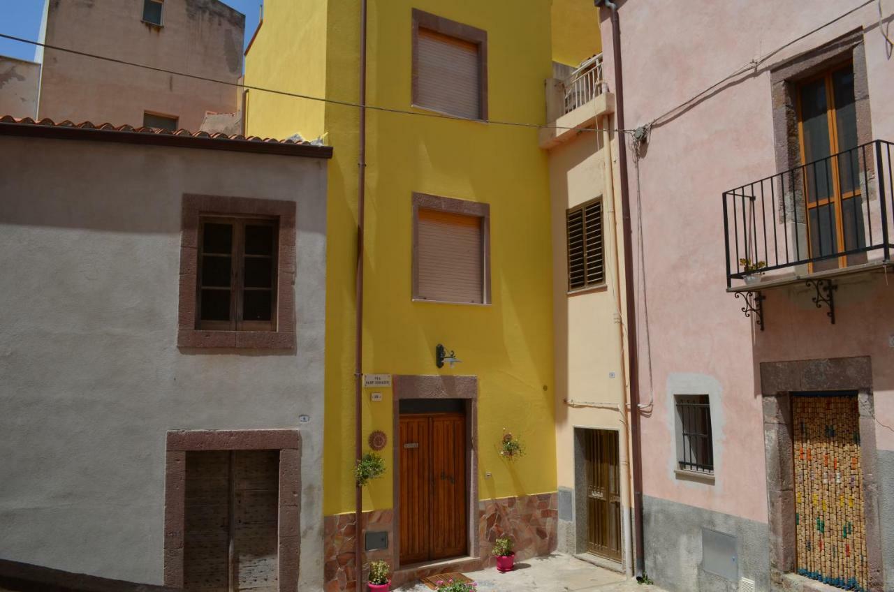 La Casa Di Angelo Hotel Bosa Kültér fotó