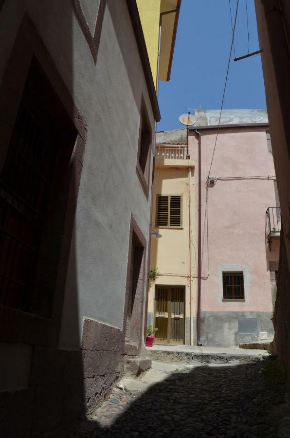 La Casa Di Angelo Hotel Bosa Kültér fotó